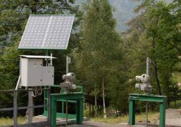 SIPOS Solar remote controlled actuation solution linked to a penstock and level sensor. The integral on-board PID controller saves using an additional PLC.
